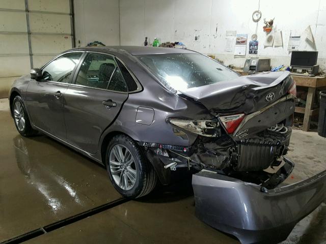 4T1BF1FK5FU008551 - 2015 TOYOTA CAMRY GRAY photo 3