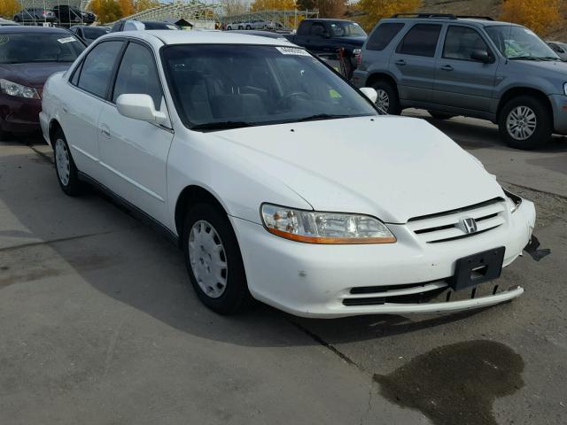 JHMCG56461C014435 - 2001 HONDA ACCORD LX WHITE photo 1