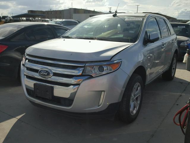 2FMDK3JC5DBC96185 - 2013 FORD EDGE SILVER photo 2