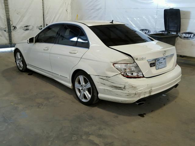 WDDGF5EB8BR143464 - 2011 MERCEDES-BENZ C WHITE photo 3