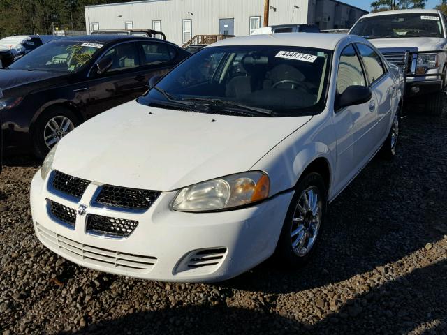 1B3EL46T86N141224 - 2006 DODGE STRATUS WHITE photo 2