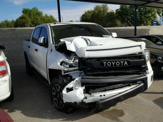 5TFDY5F14HX616178 - 2017 TOYOTA TUNDRA CRE WHITE photo 1