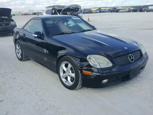 WDBKK65F82F266609 - 2002 MERCEDES-BENZ SLK 320 BLACK photo 1