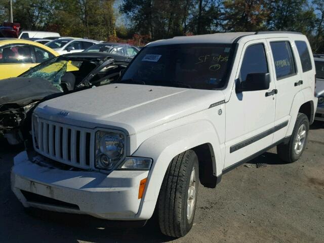 1C4PJMAK7CW153074 - 2012 JEEP LIBERTY SP WHITE photo 2