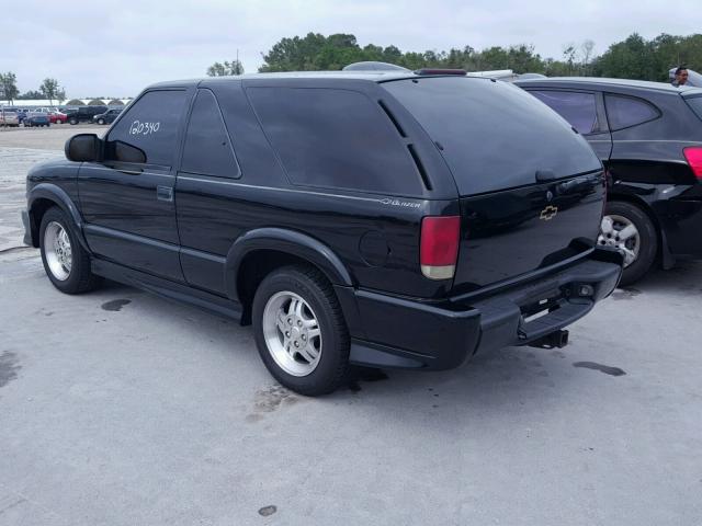 1GNCS18W22K150809 - 2002 CHEVROLET BLAZER BLACK photo 3