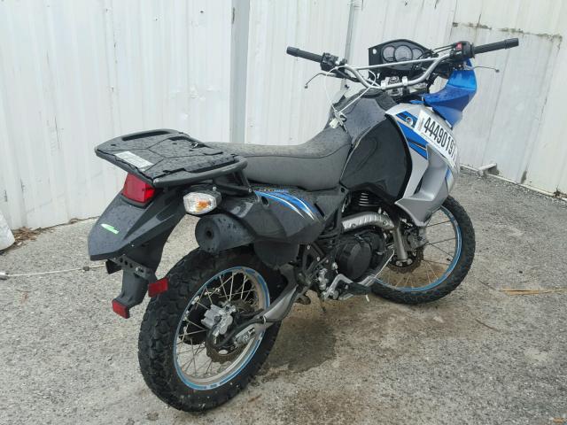 JKAKLEE12BDA39180 - 2011 KAWASAKI KL650 E TWO TONE photo 4