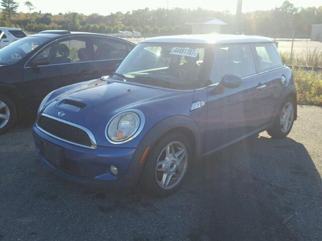 WMWMF73567TL92942 - 2007 MINI COOPER BLUE photo 2