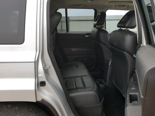 1J4FT48B19D109811 - 2009 JEEP PATRIOT LI SILVER photo 6