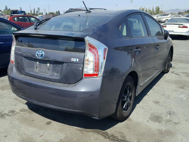 JTDKN3DUXD5586143 - 2013 TOYOTA PRIUS 石墨色 照片 4