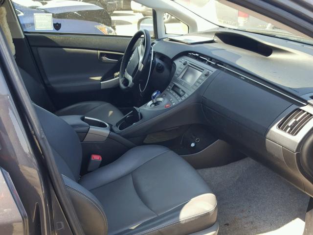 JTDKN3DUXD5586143 - 2013 TOYOTA PRIUS 石墨色 照片 5