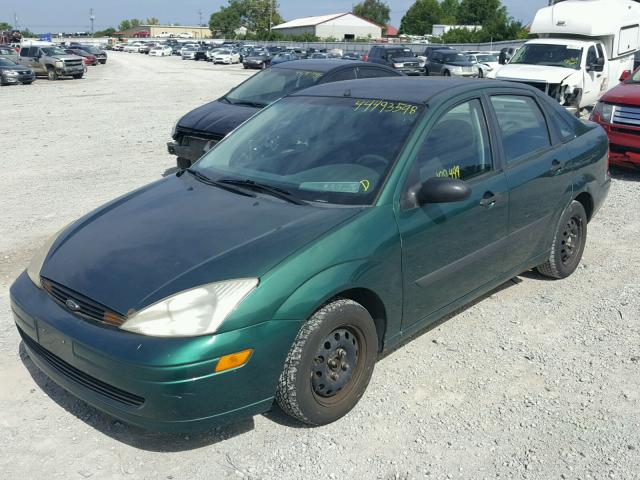 1FAFP33P5YW115000 - 2000 FORD FOC ZX3 GREEN photo 2