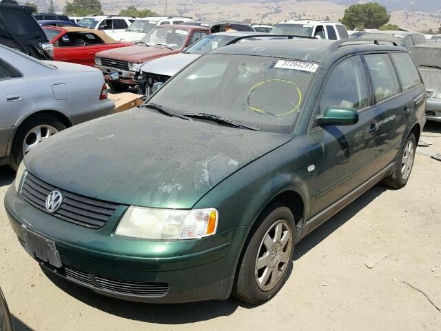 WVWNA23B1YE272471 - 2000 VOLKSWAGEN PASSAT GLS GREEN photo 2