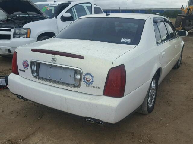 1G6KD54Y55U132569 - 2005 CADILLAC DEVILLE WHITE photo 4