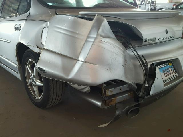 1G2WP52K92F185879 - 2002 PONTIAC GRAND PRIX 银色 照片 9