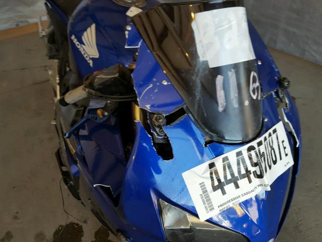 JH2PC37005M206150 - 2005 HONDA CBR600 RR BLUE photo 9