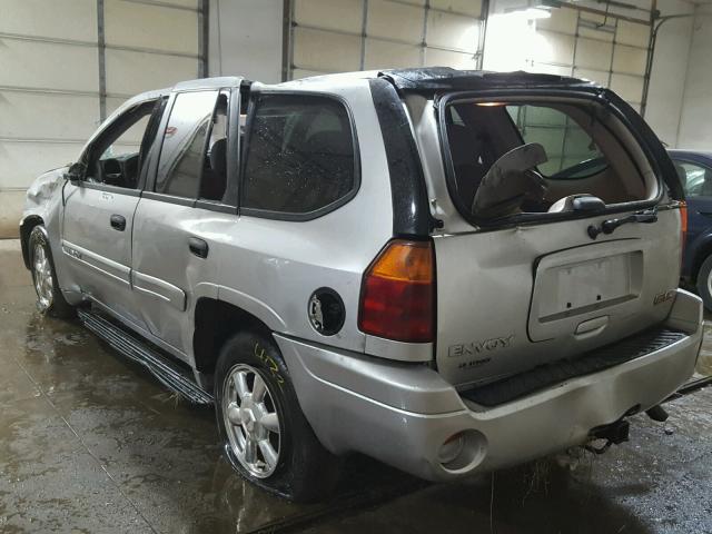 1GKDT13S652131316 - 2005 GMC ENVOY Gümüş fotoğraf 3