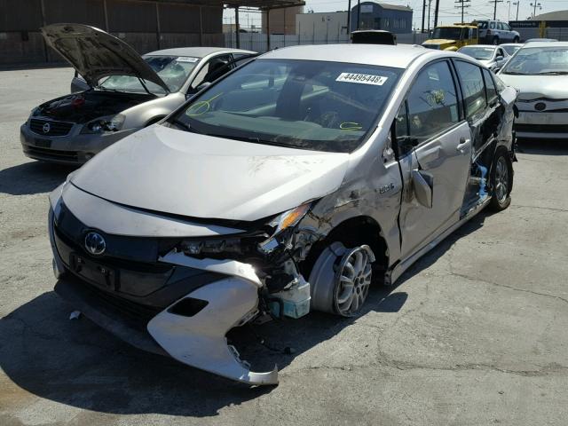 JTDKARFP8H3037113 - 2017 TOYOTA PRIUS PRIM ვერცხლისფერი ფოტო 9