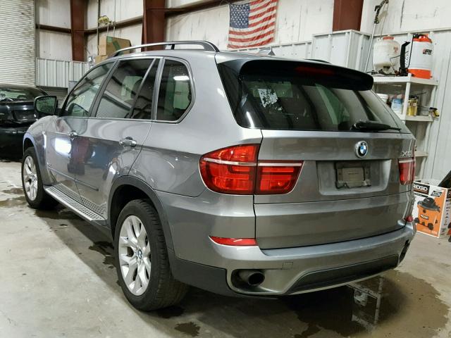 5UXZV4C58BL742430 - 2011 BMW X5 XDRIVE3 SILVER photo 3