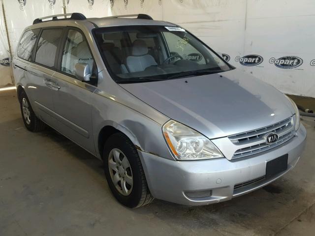 KNDMB233386213580 - 2008 KIA SEDONA SILVER photo 1