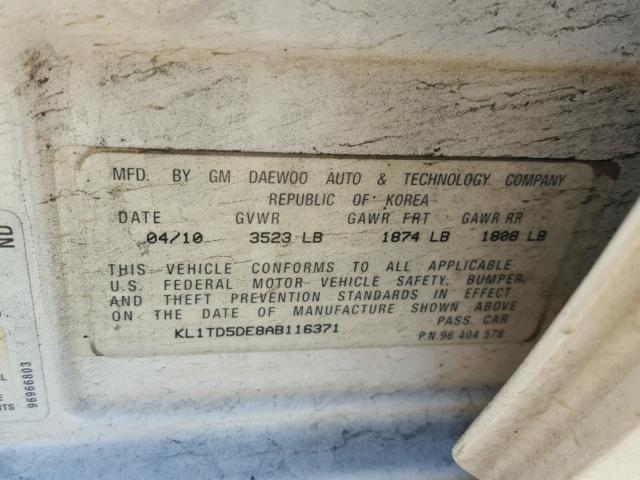 KL1TD5DE8AB116371 - 2010 CHEVROLET AVEO LS WHITE photo 10