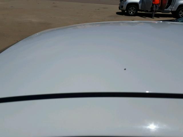 KL1TD5DE8AB116371 - 2010 CHEVROLET AVEO LS WHITE photo 9