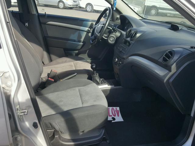 KL1TD66E89B320926 - 2009 CHEVROLET AVEO LS 银色 照片 5