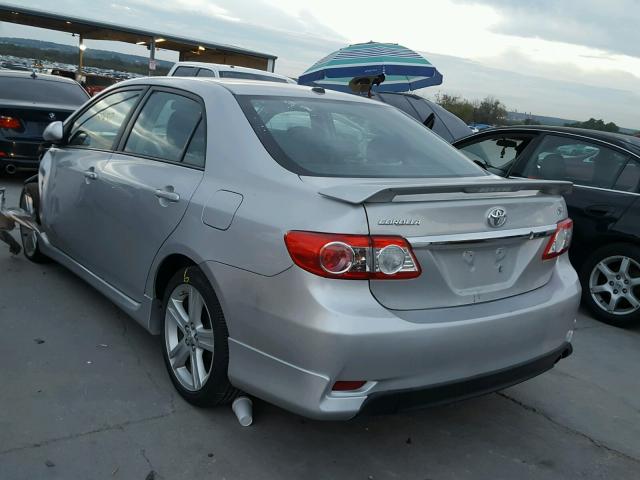 2T1BU4EE3DC067082 - 2013 TOYOTA COROLLA BA SILVER photo 3