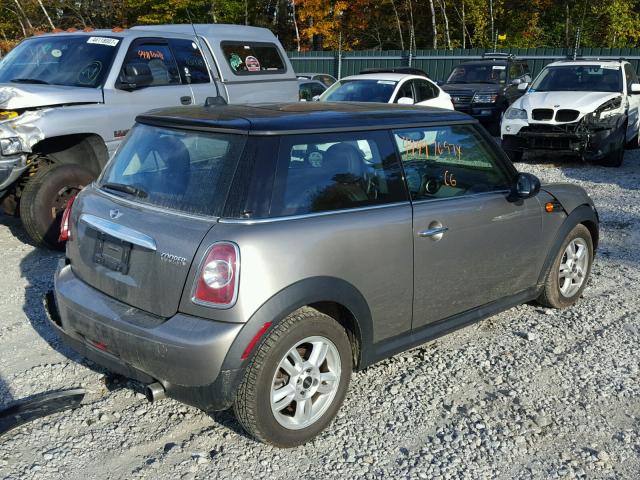 WMWSU3C55DT688424 - 2013 MINI COOPER GRAY photo 4