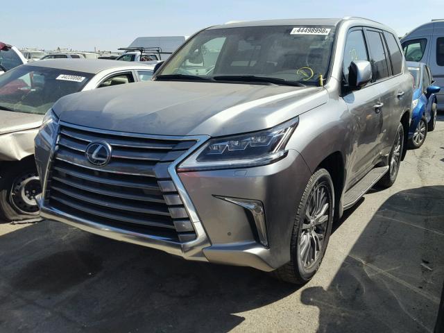 JTJHY7AXXJ4263202 - 2018 LEXUS LX 570 SILVER photo 2