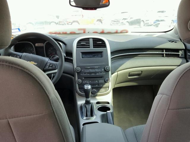 1G11B5SL8FF208970 - 2015 CHEVROLET MALIBU WHITE photo 9