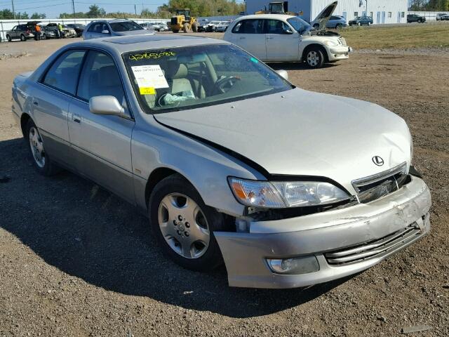 JT8BF28G510321021 - 2001 LEXUS ES 300 SILVER photo 1