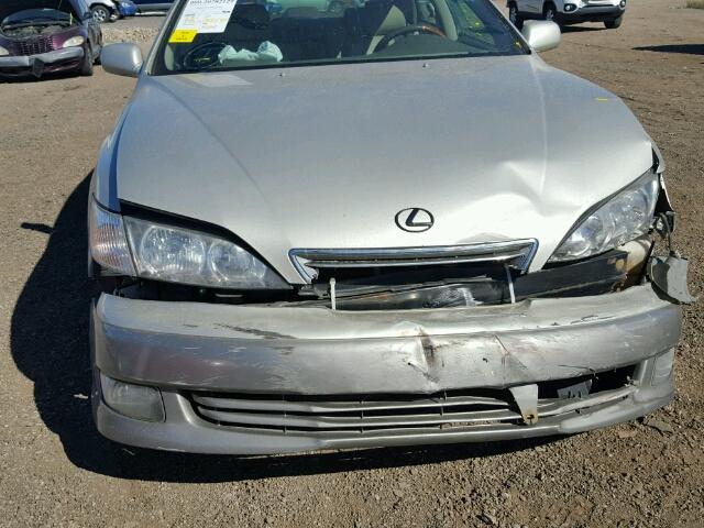 JT8BF28G510321021 - 2001 LEXUS ES 300 SILVER photo 9