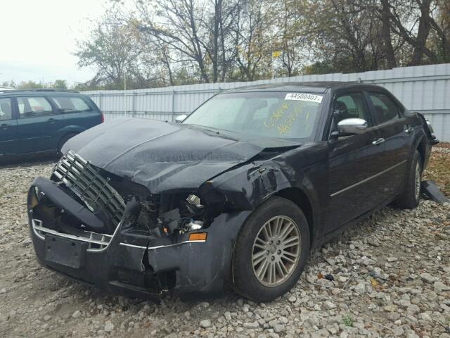 2C3CA5CV8AH115994 - 2010 CHRYSLER 300 TOURIN BLACK photo 2