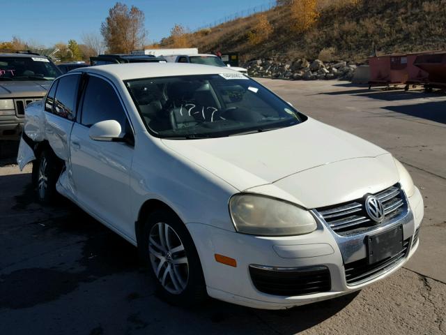 3VWRF71K46M663377 - 2006 VOLKSWAGEN JETTA WHITE photo 1