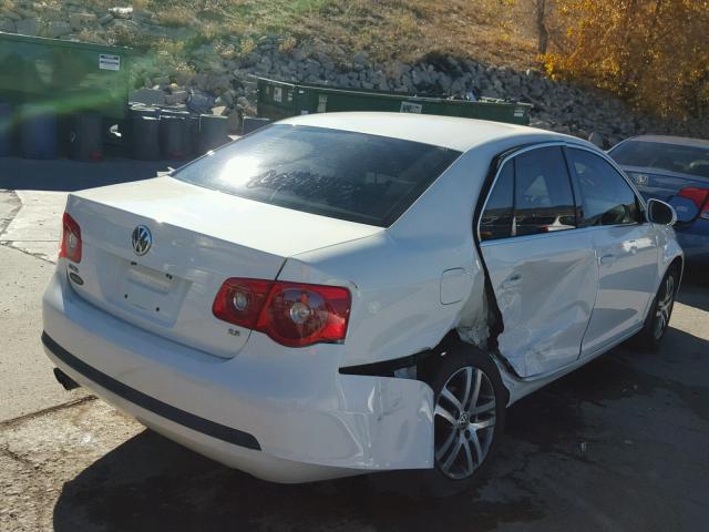 3VWRF71K46M663377 - 2006 VOLKSWAGEN JETTA WHITE photo 4