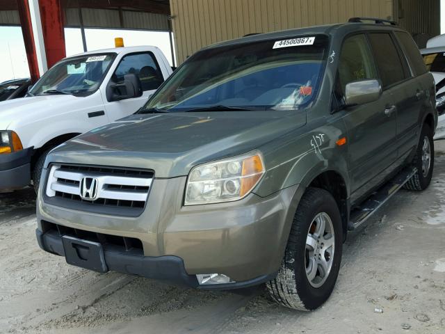 5FNYF286X7B007703 - 2007 HONDA PILOT EXL GREEN photo 2