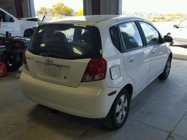 KL1TD66696B666987 - 2006 CHEVROLET AVEO BASE WHITE photo 4