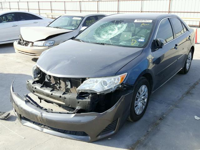 4T4BF1FKXDR333554 - 2013 TOYOTA CAMRY L GRAY photo 2