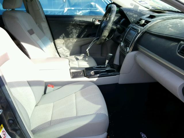 4T4BF1FKXDR333554 - 2013 TOYOTA CAMRY L 灰色 照片 5