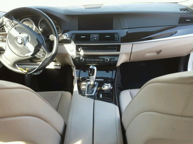 WBAXH5C5XDDW12830 - 2013 BMW 528 XI WHITE photo 9