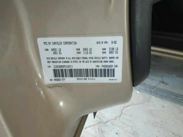 1C3XC66R2PD134711 - 1993 CHRYSLER NEW YORKER 棕色 照片 10