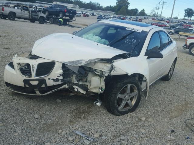 1G2ZG558764260318 - 2006 PONTIAC G6 WHITE photo 2