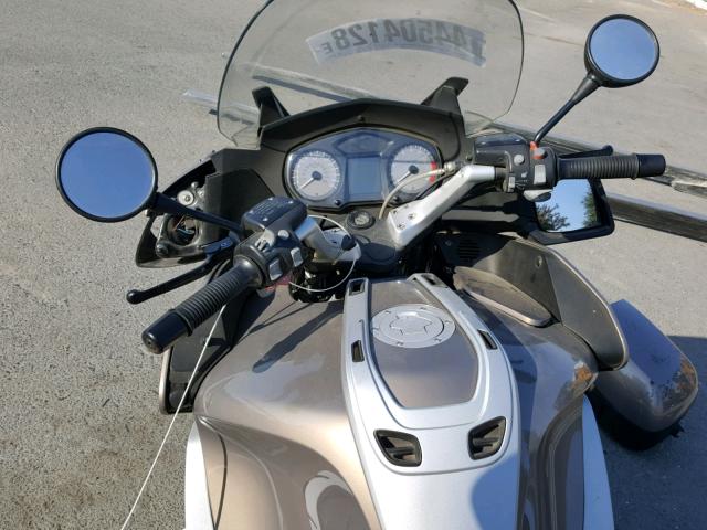 WB10388068ZT12421 - 2008 BMW R1200 RT GRAY photo 5