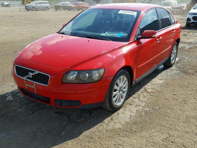 YV1MS382452102619 - 2005 VOLVO S40 2.4I RED photo 2