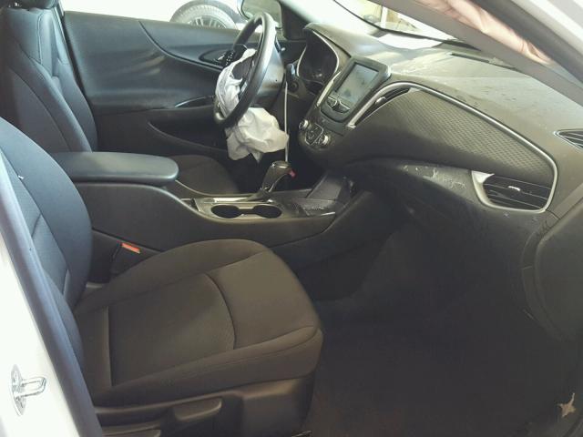 1G1ZB5ST2HF142664 - 2017 CHEVROLET MALIBU LS თეთრი ფოტო 5