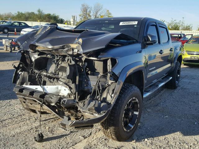 3TMCZ5AN5GM018740 - 2016 TOYOTA TACOMA DOU GRAY photo 2