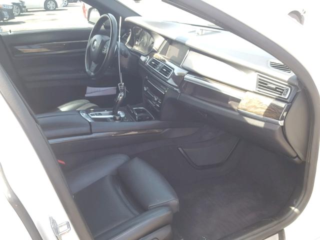 WBAYE8C53DDE22417 - 2013 BMW 750LI WHITE photo 5