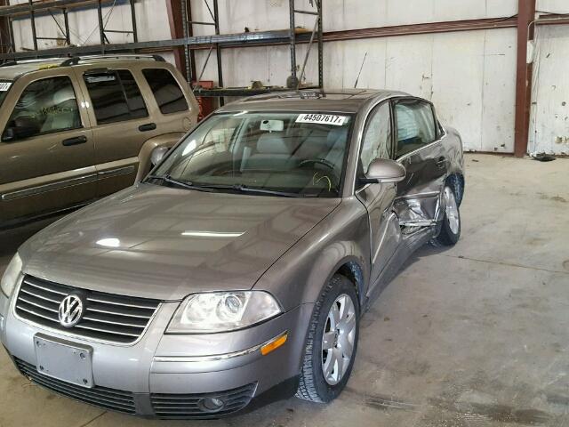 WVWAD63B15P009197 - 2005 VOLKSWAGEN PASSAT GLS GRAY photo 2