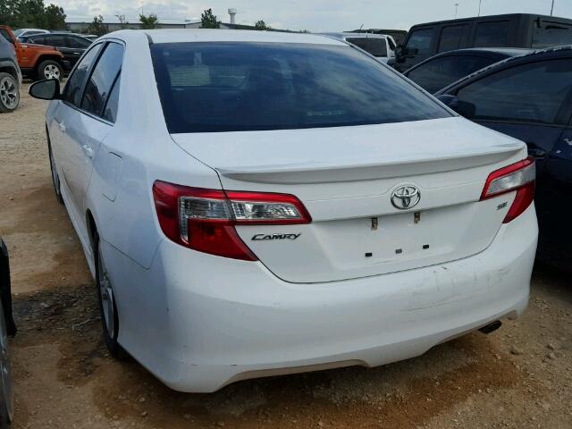 4T1BF1FK3CU610859 - 2012 TOYOTA CAMRY BASE WHITE photo 3