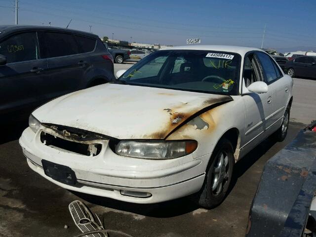 2G4WB55K411312366 - 2001 BUICK REGAL 白色 照片 2